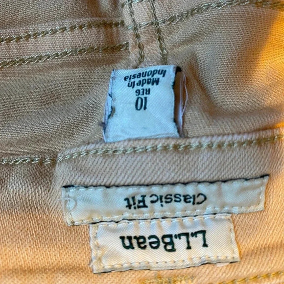 LL Bean Classic Fit Jeans Women Size 10 Regular Pockets - Picture 3 of 5